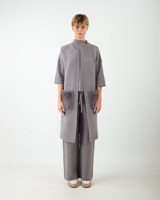Maxi Gilet Tasche Pelliccia Grigio