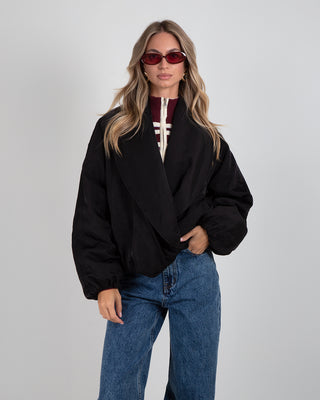 Piumino Over Black