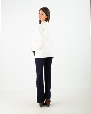 Cremefarbenes Trikot mit Rundhalsausschnitt