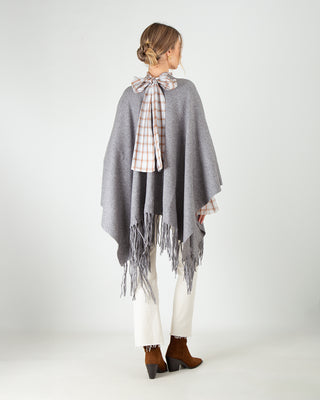 Mantella Frange Grigio