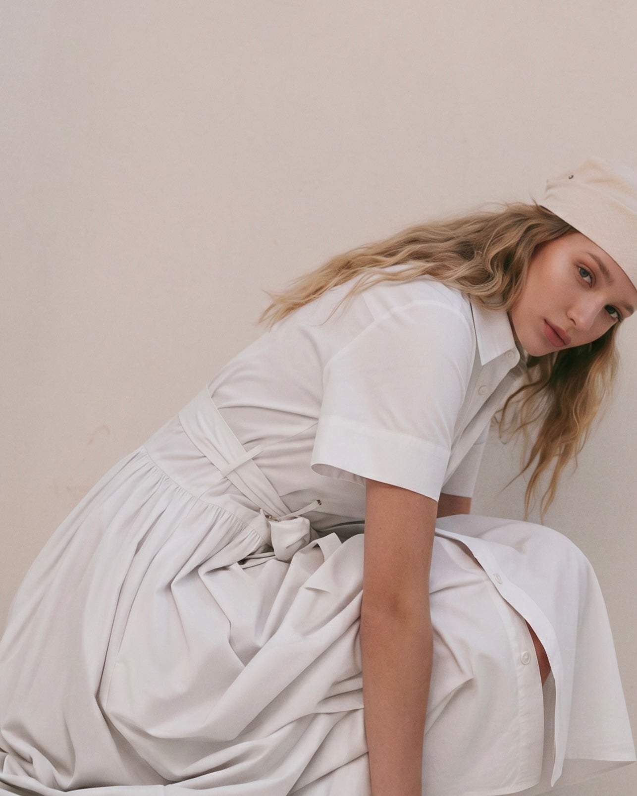Look 01 — Cotton dress + sandalo basso
