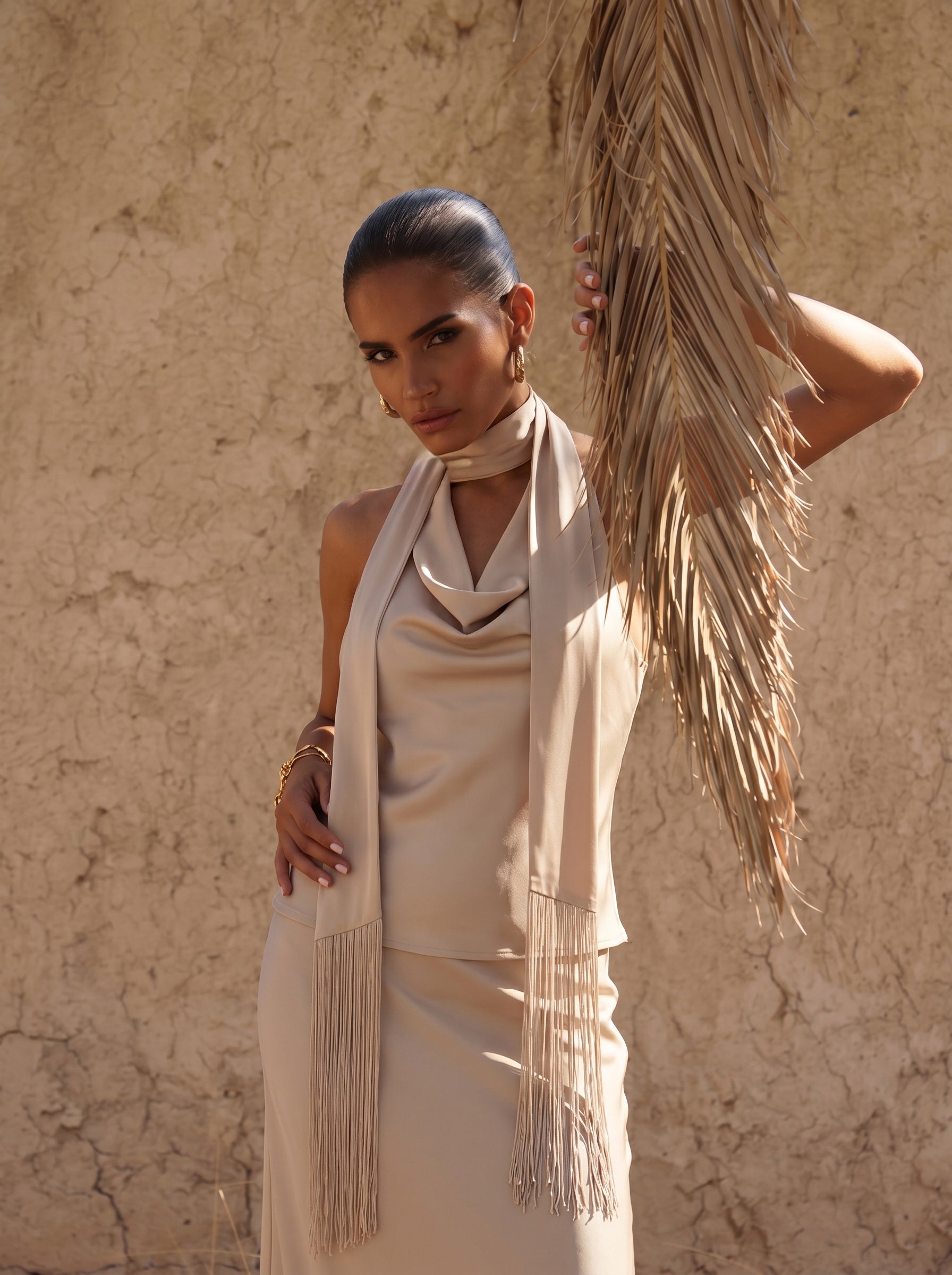Look 02 — Set raso beige